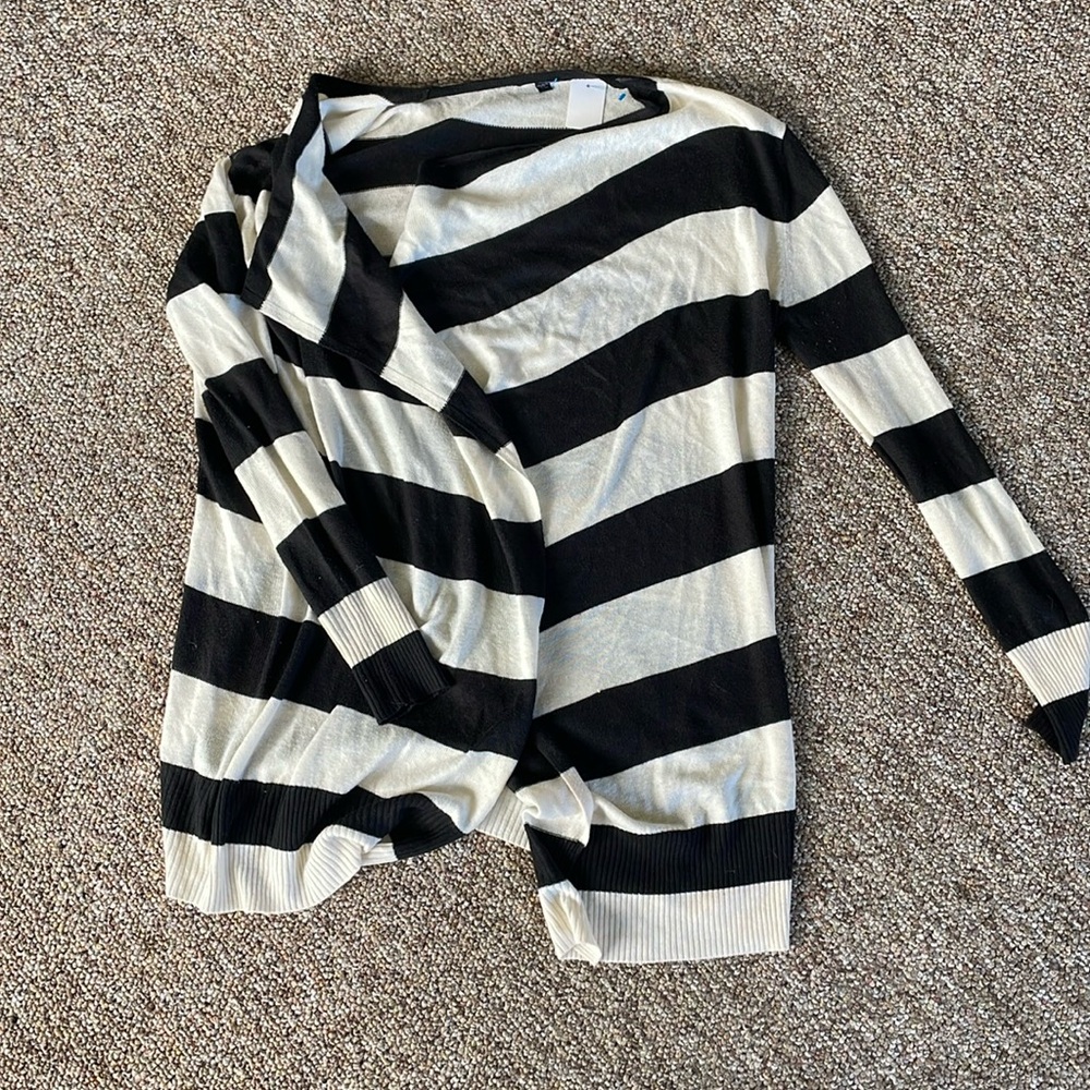 Woman’s pull over